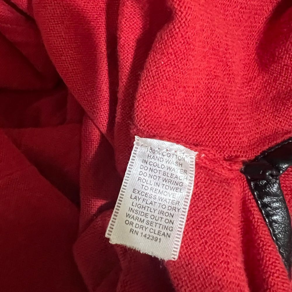 Project small red top - Picture 5 of 5